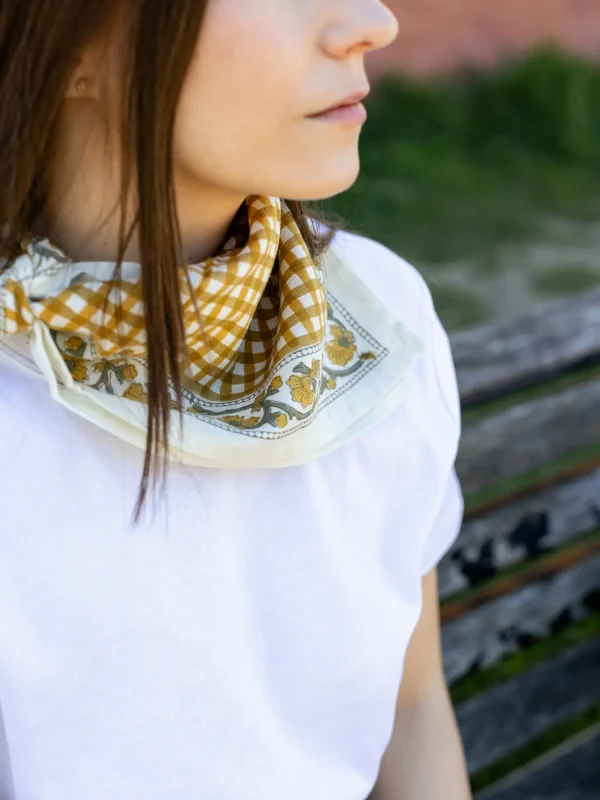FOULARD JEANNE VICHY OCRE EN COTON 50X50 CM - BLOCK PRINT ARTISANAL