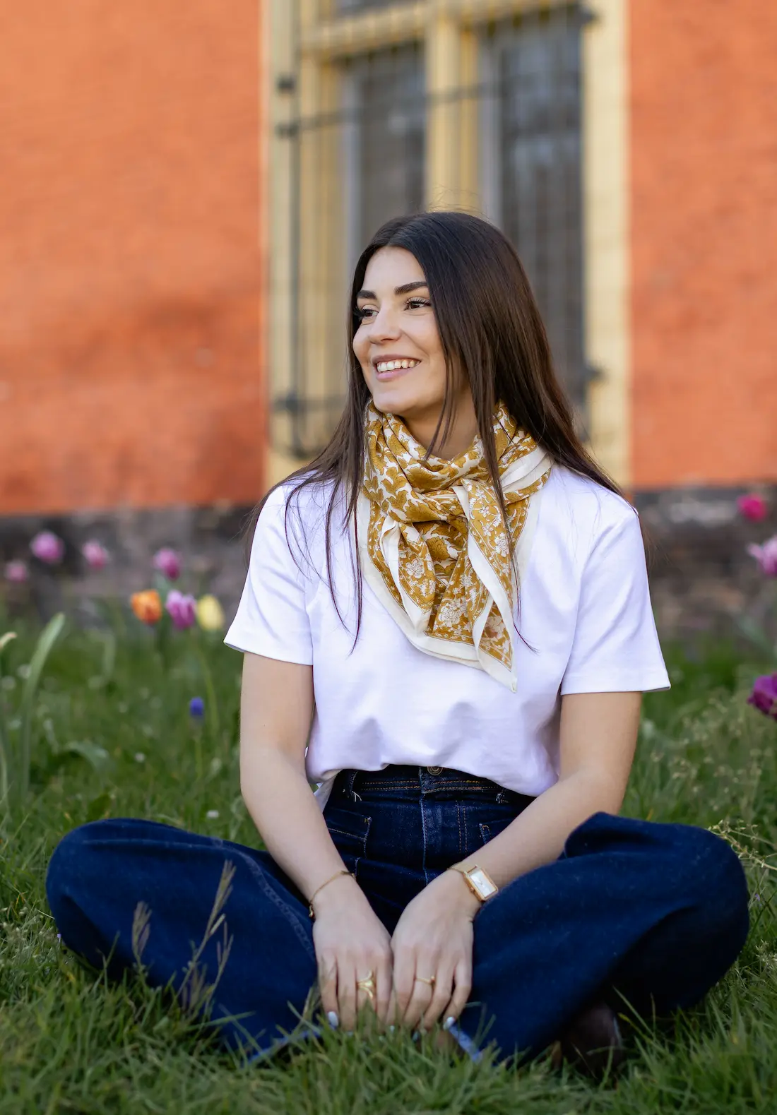 FOULARD SERENA OCRE EN COTON 100X100 CM - BLOCK PRINT ARTISANAL INDIEN – Image 5