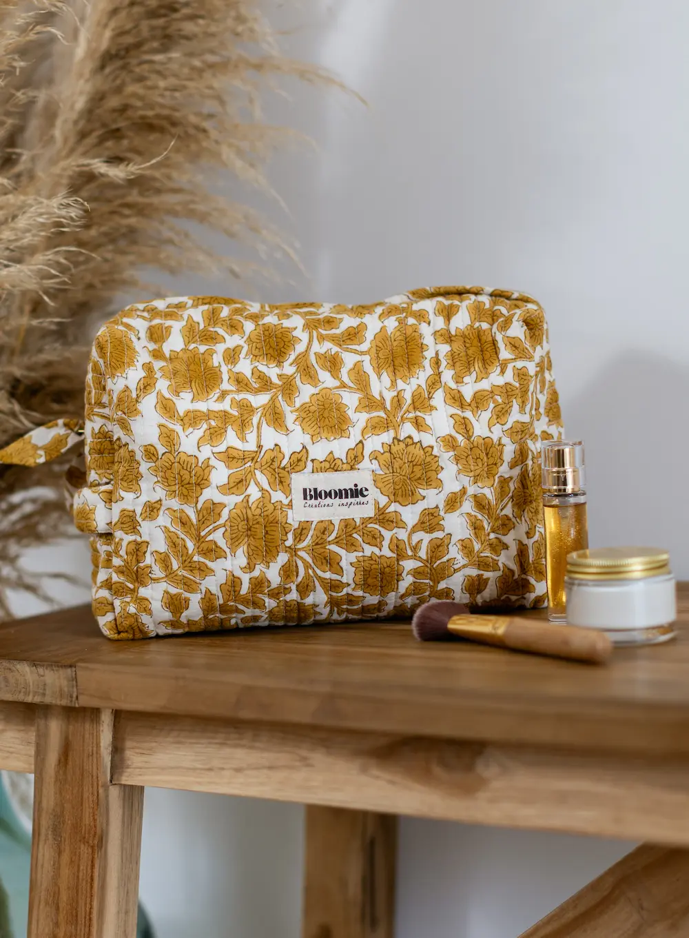 TROUSSE DE TOILETTE SERENA OCRE EN COTON MATELASSÉ 27X18 CM - BLOCK PRINT ARTISANAL INDIEN